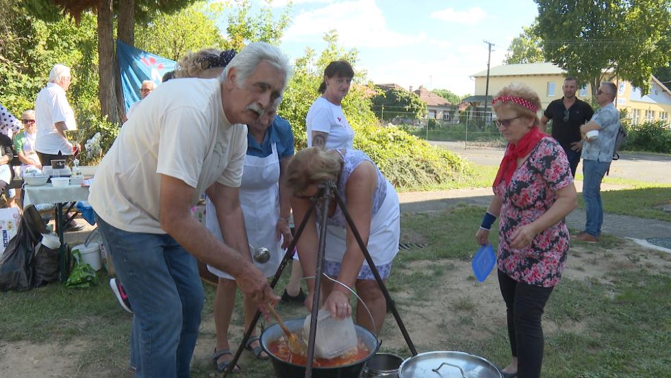 Főzőversenyt rendeztek a zalaegerszegi Idősek Otthonában Főzőversenyt rendeztek a zalaegerszegi Idősek Otthonában