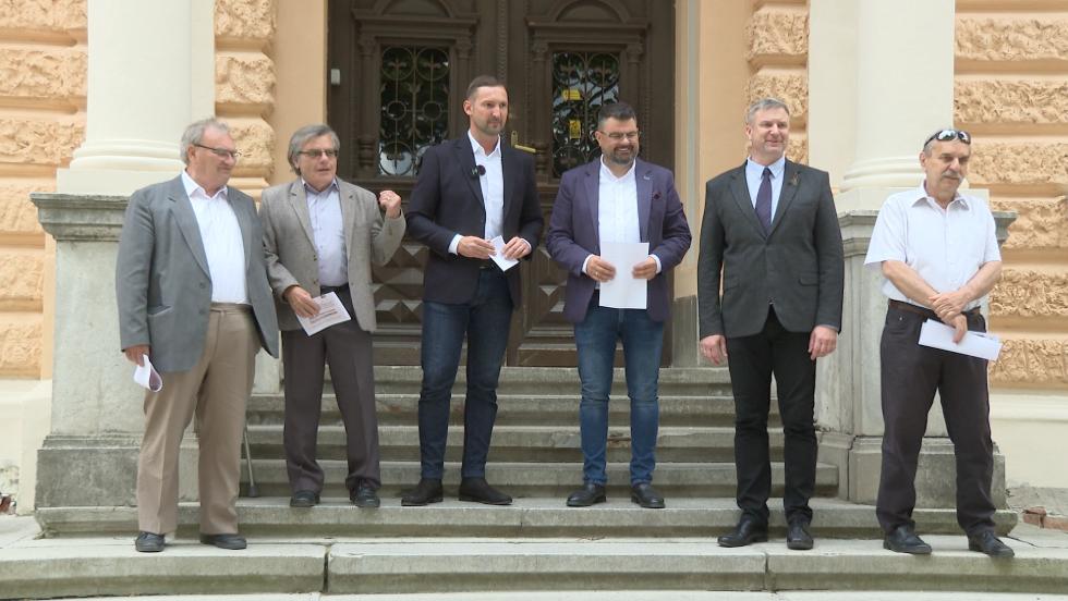 Adománygyűjtést indított a Zrínyi-gimnázium alapítványa Adománygyűjtést indított a Zrínyi-gimnázium alapítványa