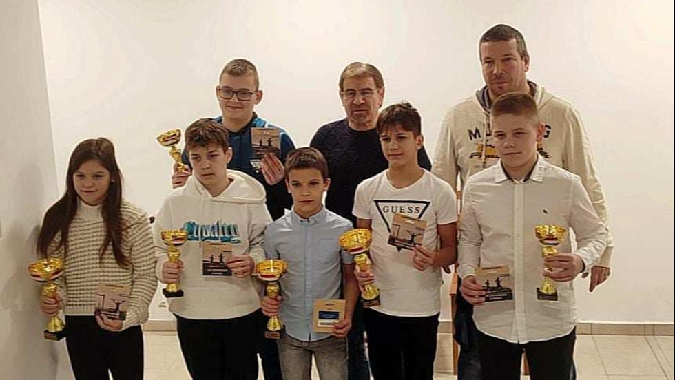 Sikeres évet zártak a zalaegerszegi birkózok Sikeres évet zártak a zalaegerszegi birkózok