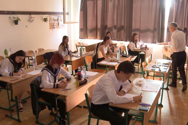 Elkezd�dtek az �retts�gi vizsg�k