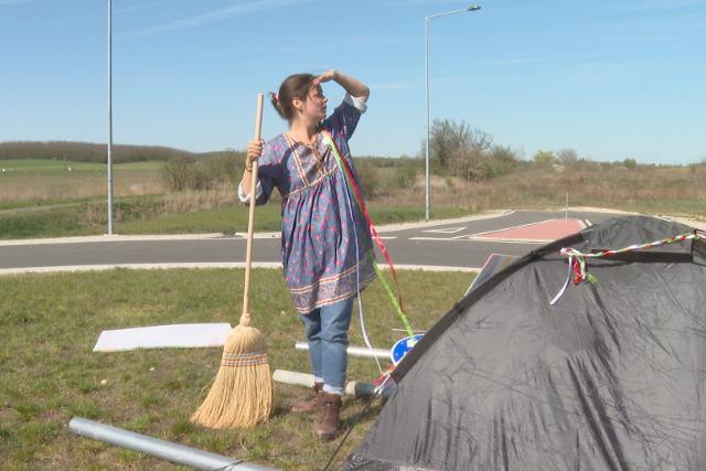 MKKP – Rendhagy� t�j�koztat� a k�zleked�sr�l �s a hajl�ktalans�gr�l  