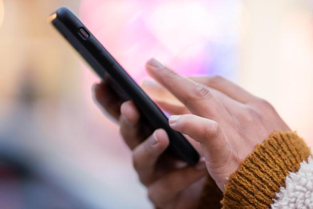 Mark Zuckerberg bejelentette, hogy a mobiltelefonok korszaka lezrul – elrulta, mi jn helyette