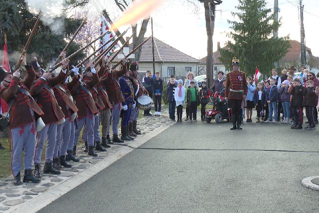 Ünnepi megemlékezés Andráshidán Ünnepi megemlékezés Andráshidán