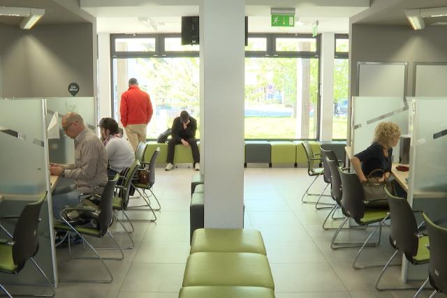 Nyitva lesz a Kossuth utcai korm�nyablak