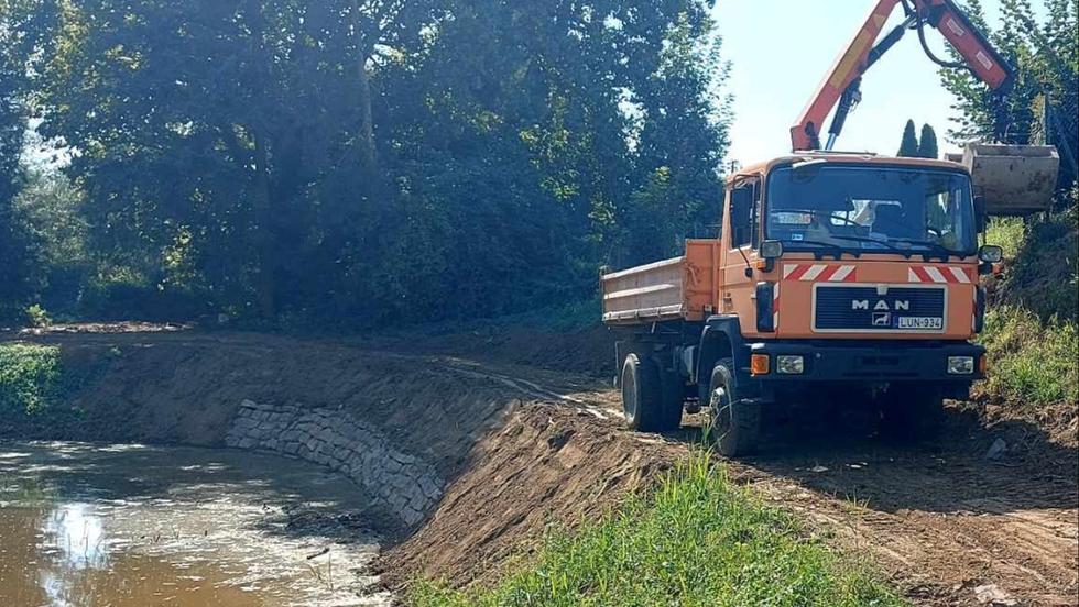 Elkezdődött a kaszaházi tó körbejárhatóságának kialakítása Elkezdődött a kaszaházi tó körbejárhatóságának kialakítása