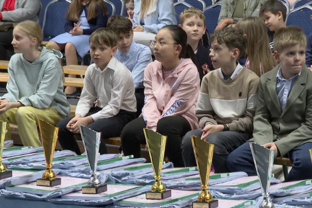 Eredm�nyt hirdetett a MaTe - tehets�ges di�kokat �s pedag�gusokat ismertek el