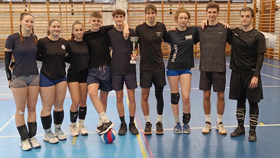 Röplabdatorna középiskolásoknak, a felkészülés jegyében Röplabdatorna középiskolásoknak, a felkészülés jegyében