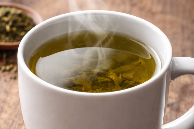 �n is nap mint nap k�zd a szem alatti karik�kkal? Ezek a fill�res tr�kk�k percek alatt megsz�ntethetik a probl�m�t