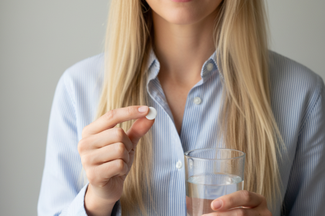 Azonnali hat�llyal visszah�vtak egy n�pszer� f�jdalomcsillap�t�t