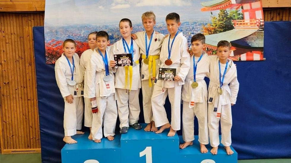 Zalaegerszegi Shotokan Karate Egyesület nyerte a III. JKS Országos Karate Bajnokságot Zalaegerszegi Shotokan Karate Egyesület nyerte a III. JKS Országos Karate Bajnokságot