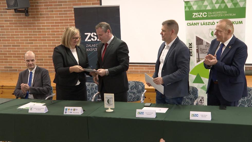 Bázisiskola program indul a Csány László Technikumban Bázisiskola program indul a Csány László Technikumban