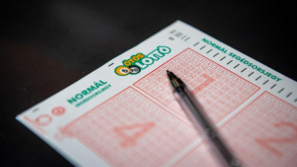 Csaknem fél éve halmozódik az Ötöslottó főnyereménye, több mint négymilliárd forint Csaknem fél éve halmozódik az Ötöslottó főnyereménye, több mint négymilliárd forint