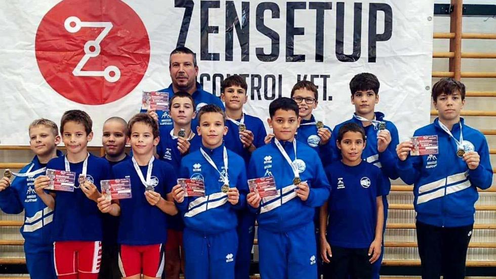 Tíz érmet szereztek Nagykanizsán a ZBSE birkózói Tíz érmet szereztek Nagykanizsán a ZBSE birkózói