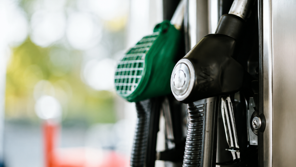 D�zelt�mogat�s: nincs teend�, automatikusan �rkezik