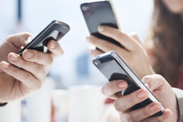Korl�tlan mobilnetet kapnak a Telekom �gyfelei a hossz� h�tv�g�re