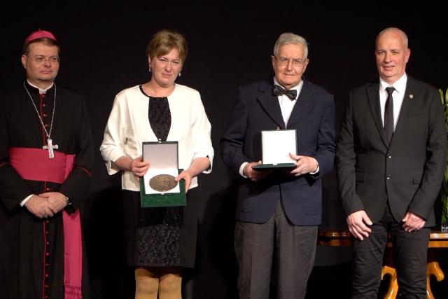 „A test �s a l�lek orvosa” – Boldog Batthy�ny L�szl�-d�j