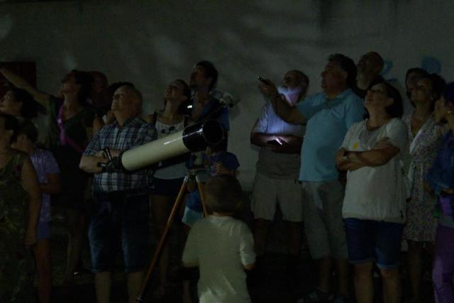 Ingyenes csillag�szati bemutat�k v�rj�k az �rdekl�d�ket