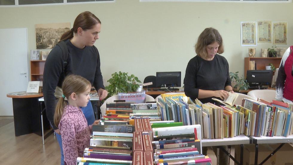 Sz�nes programok a K�nyves Vas�rnapon