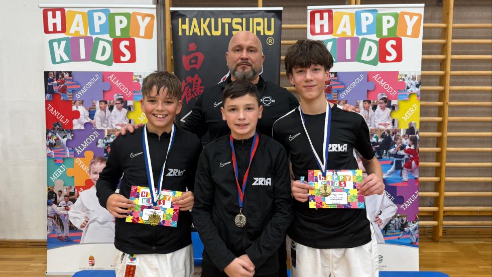 Kt aranyat s egy ezstt hoztak haza a ZRKA TORIKI fiatal karatsai a Happy Kids Kuprl