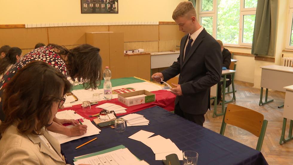 Elkezdődtek a középszintű szóbeli érettségik Elkezdődtek a középszintű szóbeli érettségik
