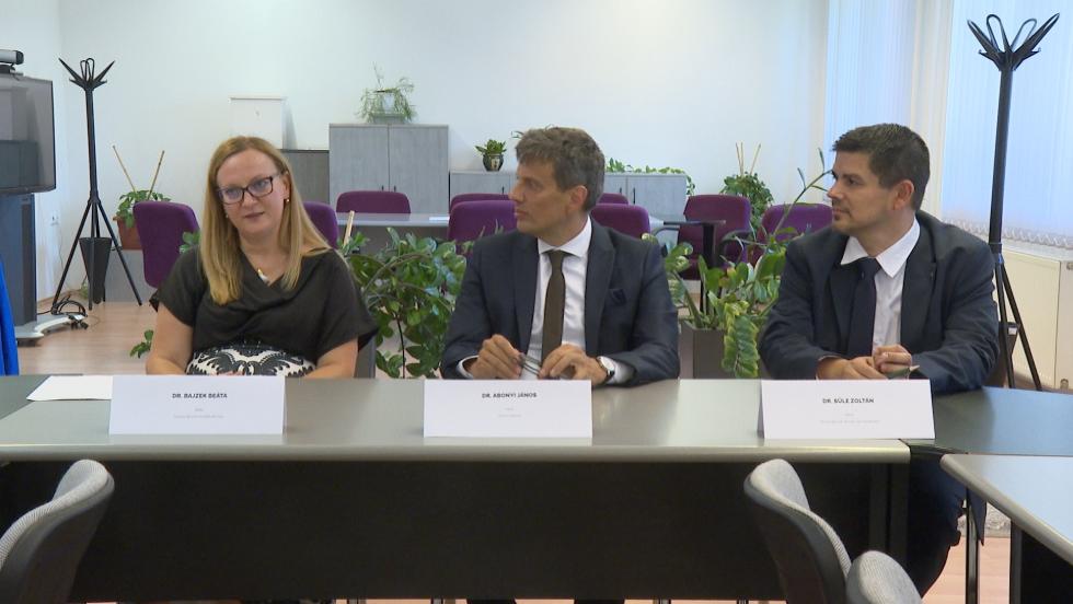 Int�zm�nyi v�ltoz�sok a Pannon Egyetem zalaegerszegi Kampusz�n